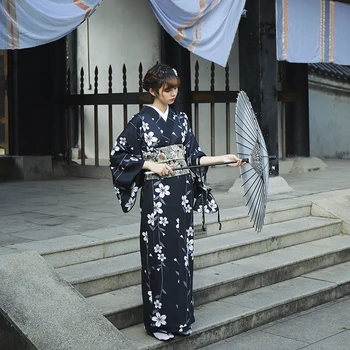 Женское японское традиционное Кимоно Черного цвета с цветочным принтом, Классическое платье для Косплея Юката, Одежда для выступлений, Халат