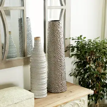 Серебряная керамическая ваза с пузырьковой текстурой