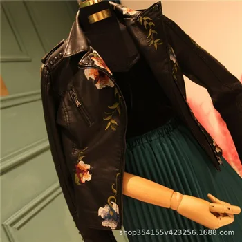 2023 Весенняя кожаная куртка Женская с вышивкой и заклепками, Модные куртки для женщин Изображение 2