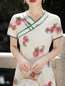 Летняя новая мода 2023 года Hanfu Улучшенная версия с V-образным вырезом средней длины, Красный Темпераментный принт, Элегантные китайские женские платья Чонсам Изображение 2