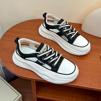 INS Fashion Корейское издание, Маленькие Белые туфли, Женские Летние Новые Сетчатые Дышащие студенческие туфли, Повседневная обувь на высоком каблуке Изображение 2
