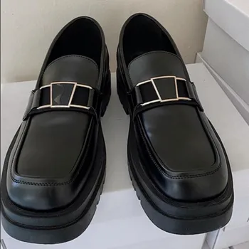 Лоферы на толстом каблуке в винтажном британском стиле, обувь на плоской подошве, модная черная удобная повседневная обувь без застежки