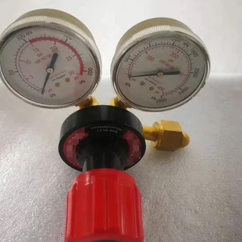 Регулятор подачи кислорода и горелка для резки и сварки Изображение 2