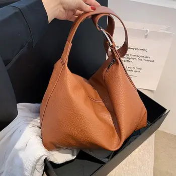 Новая женская сумка через плечо 2023 года в стиле Ретро, однотонная, простая, большой емкости, из искусственной кожи, новейшая сумка для путешествий Изображение 2