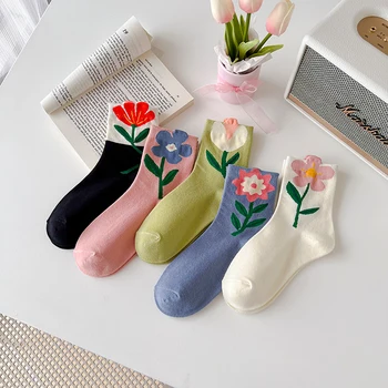 1 Пара женских носков в японско-корейском стиле с мультяшным цветком, карамельный цвет, Harajuku Kawaii, носки средней длины, дышащие повседневные короткие носки Изображение 2