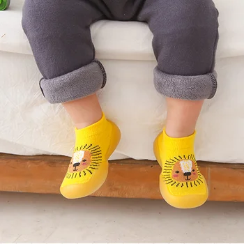 Детская противоскользящая обувь, хлопковые нескользящие носки для новорожденных девочек, носки для маленьких мальчиков на резиновой подошве с героями мультфильмов, домашние носки для младенцев Изображение 2