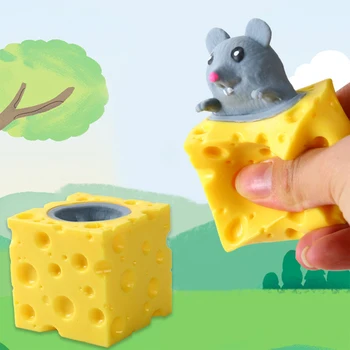 Игрушечная мышь в виде сырного блока, Пасхальные декомпрессионные игрушечные фигурки TPR и щепотка сыра для офисной игры, подарок на День рождения для детей