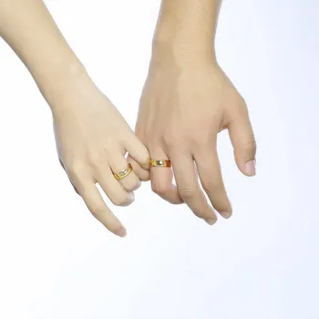 Vnox Классические Обручальные кольца для женщин Мужчин 6 мм Золотого цвета из нержавеющей стали Пара колец Простые однотонные ленты подарок на годовщину Изображение 2