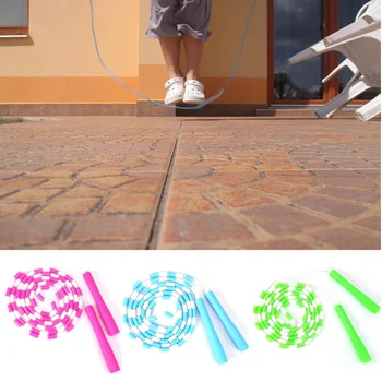 Сегментированная детская скакалка длиной 2,8 м, расшитая бисером, игровая веревка для детей с небьющимися бусинами и прочными пластиковыми ручками, скакалка Изображение 2